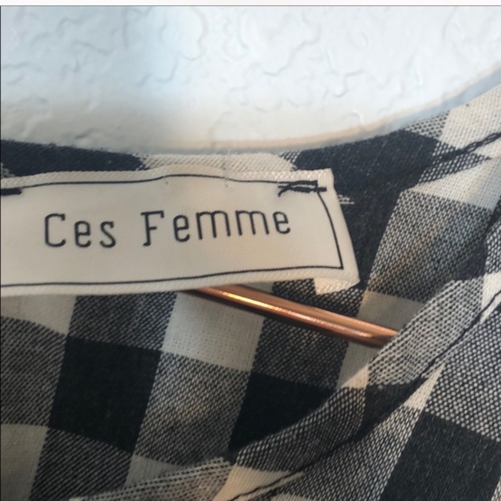 Ces Femme cold shoulder ruffle sleeve plaid top - Picture 5 of 5